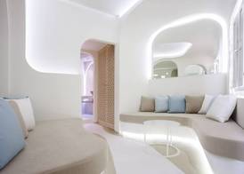 Andronikos Santorini 3