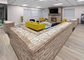 Super 8 by Wyndham Henrietta/Rochester Area 5
