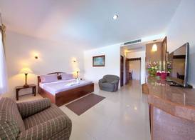 Aumpai Luxury 4