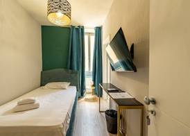 Room Eleven 4