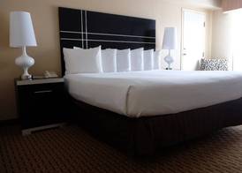 Chateau Resort & Conference Center 5