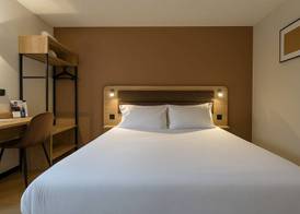 Brit Hotel Confort Rouen Centre 5