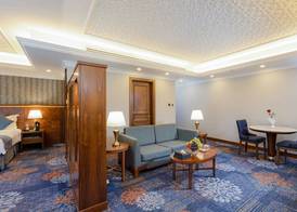 MADEN Hotel 5