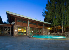 Disney Sequoia Lodge + Tickets 2