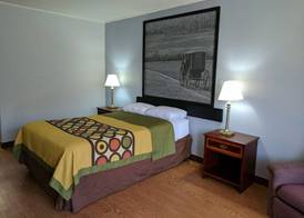Sprucewood Inn 4