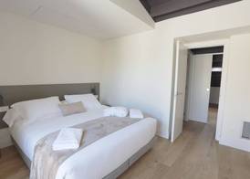 Apartaments Plaça Del Vi 4