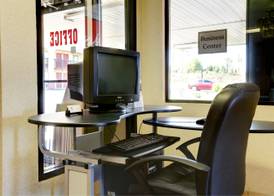Americas Best Value Inn & Suites Macon at Eisenhow 2