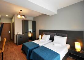 Jazz Hotel 4