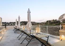 Cesca's Boutique Hotel 3