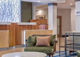 Fairfield Inn & Suites by Marriott Greenwood 3