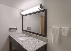 La Quinta by Wyndham Woodburn 5