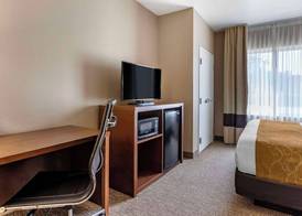 Comfort Suites Coralville I-80 5