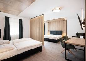 City Hotel Stockerau 4