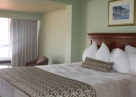 Village Cay Hotel and Marina 4