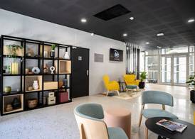 Staycity Aparthotels Bordeaux City Centre 2