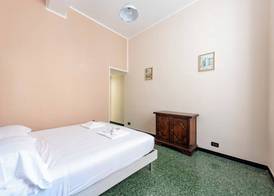 Bright flat near Porto Antico 3