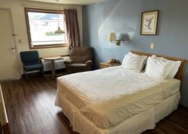 Valley Inn and Suites 4