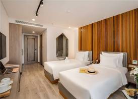 HAIAN Riverfront Hotel Da Nang 4