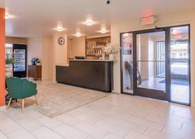 Inn At Moss Landing Point 4