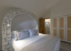 Thera Villas 2