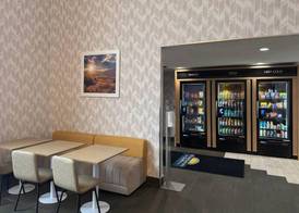 Days Inn & Suites by Wyndham Wausau 2