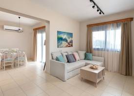 RITA MARE seafront villas heated Pools 3
