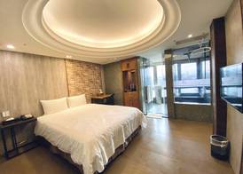 Burgary Hotel 2