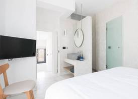 Karat Suites 4