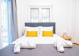 Stylish Apartment in Thissio l Dedicated Workspace 3