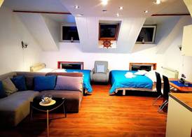 6B Meridian studio with Sauna 4