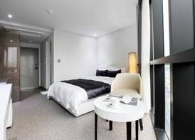 Eins Hotel 2