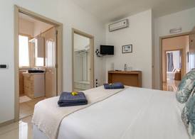 Villa Roscia 5