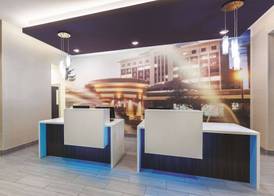 La Quinta by Wyndham Terre Haute 3