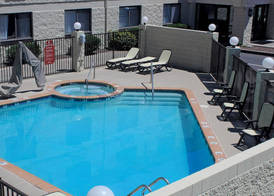 Red Feather Lodge/Hotel 4