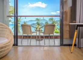LIV Hotel Phuket Patong Beachfront 4