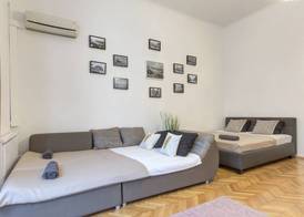 Real Apartments Lovag 3