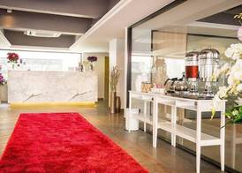 Ratchada Point Hotel 3