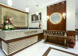 La Villa Suites Hotel 4