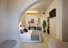 Calissa Suites by Ananda 4