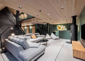 Glass Resort 5
