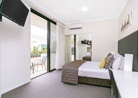 Mantra Coolangatta Beach 5
