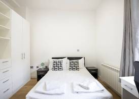 Barbican by Excel Apartments 3