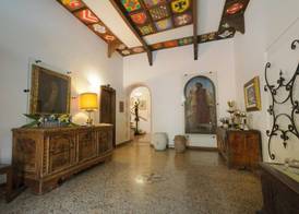 Sembenini Palace 2