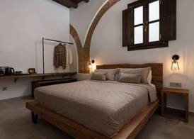 Ancient Knights Luxury Suites 4