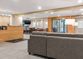 Country Inn & Suites by Radisson, Winnipeg, MB 3
