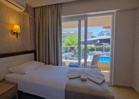 Moni Hotel 3