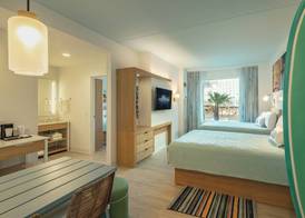 Universal’s Endless Summer Resort – Dockside Inn and Suites 5