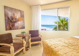 Puerto Nuevo Baja Hotel & Villas 4