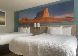 Days Inn by Wyndham Warrensburg 3