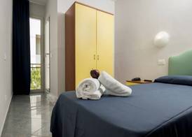Hotel Scarlet 5